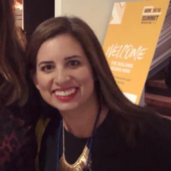 Meet your Posher, Melanie - Picture 3 of 4